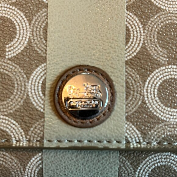 Coach Waverly Tri-Fold Wallet & Checkbook Tan Cream Gold 43629 - EUC - Picture 2 of 8